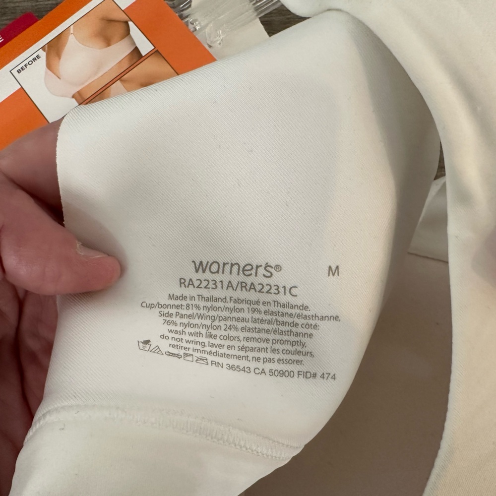 Warner’s Bra - Picture 6 of 6